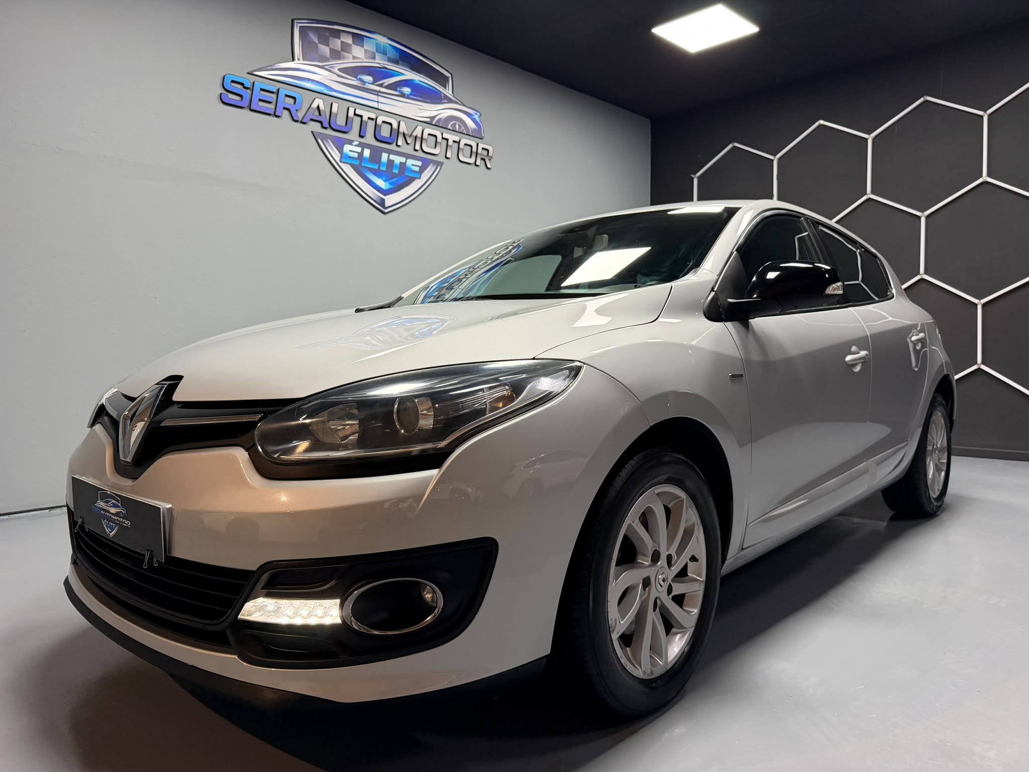 RENAULT MEGANE LIMITED 1.5 DCI 110CV