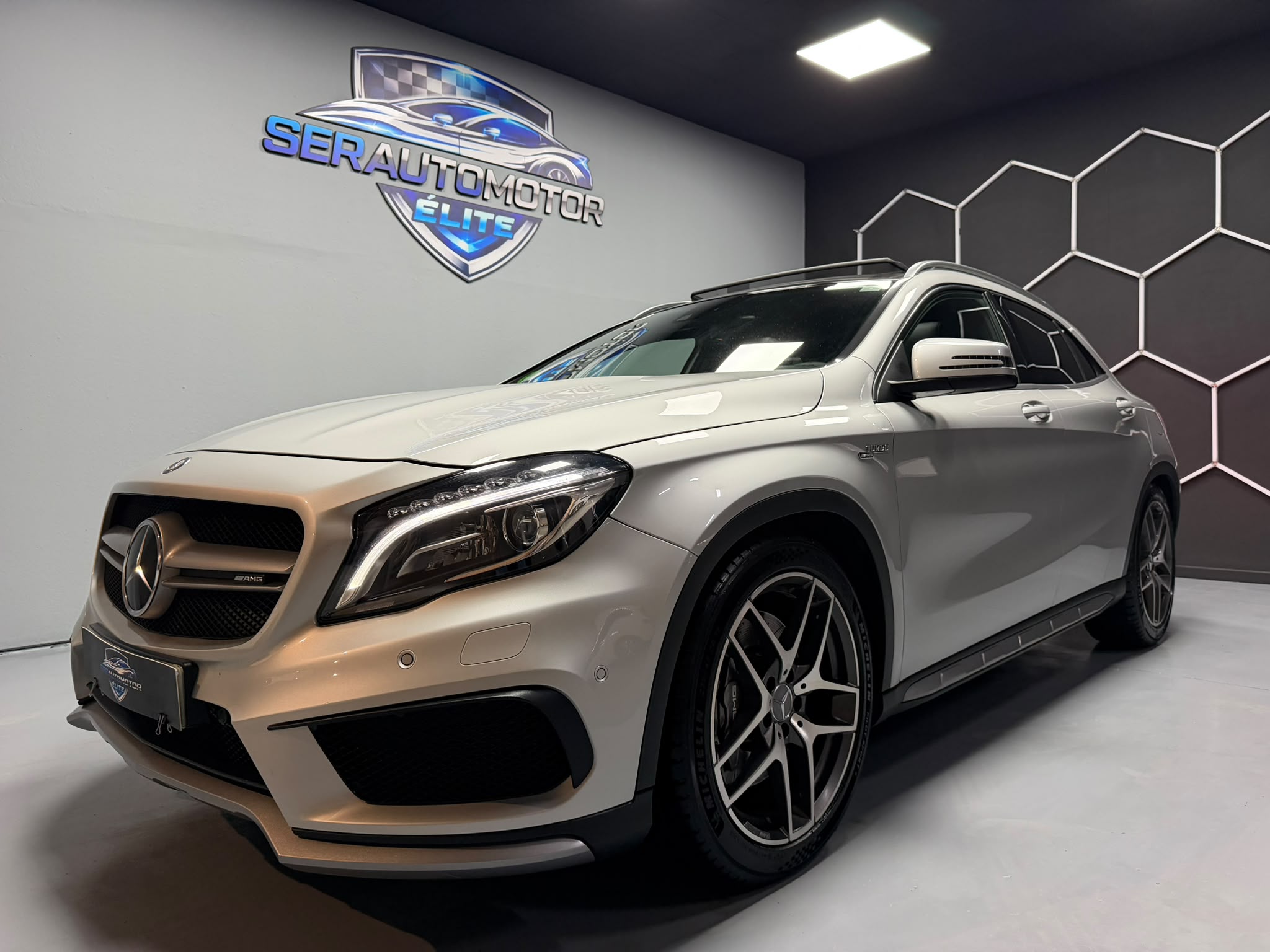 MERCEDES-BENZ CLASE GLA 45 AMG 4MATIC 360CV 7G-DCT