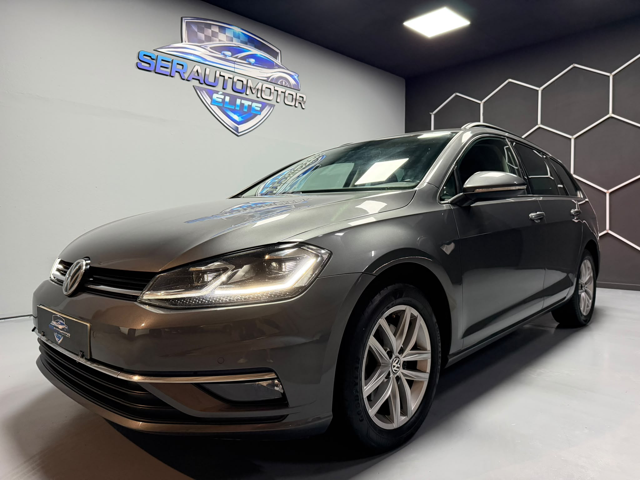 VOLKSWAGEN GOLF 7.5 ADVANCE 2.0 TDI 150CV DSG VARIANT