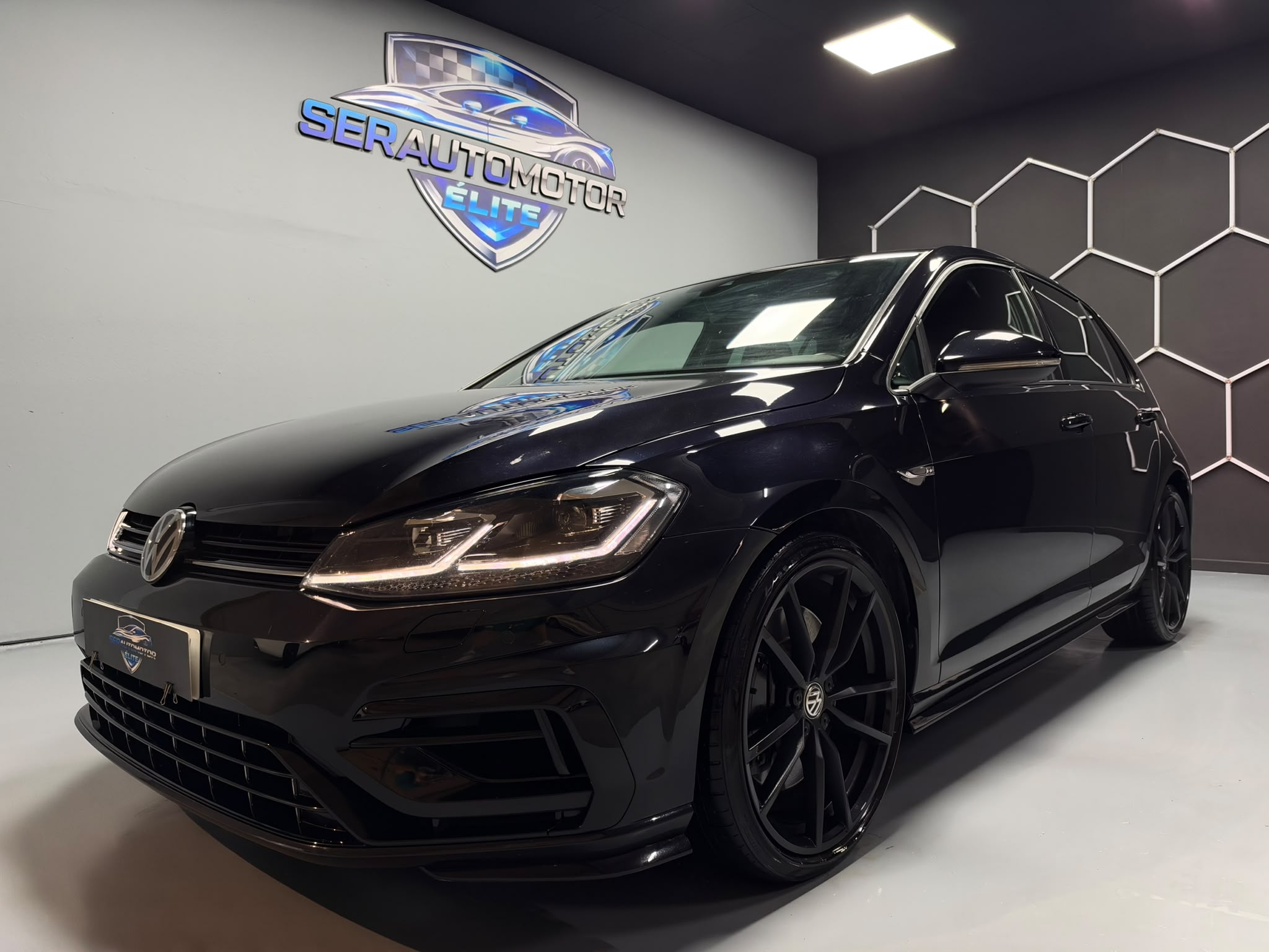 VOLKSWAGEN GOLF 7.5 R310 2.0 TSI 310CV DSG